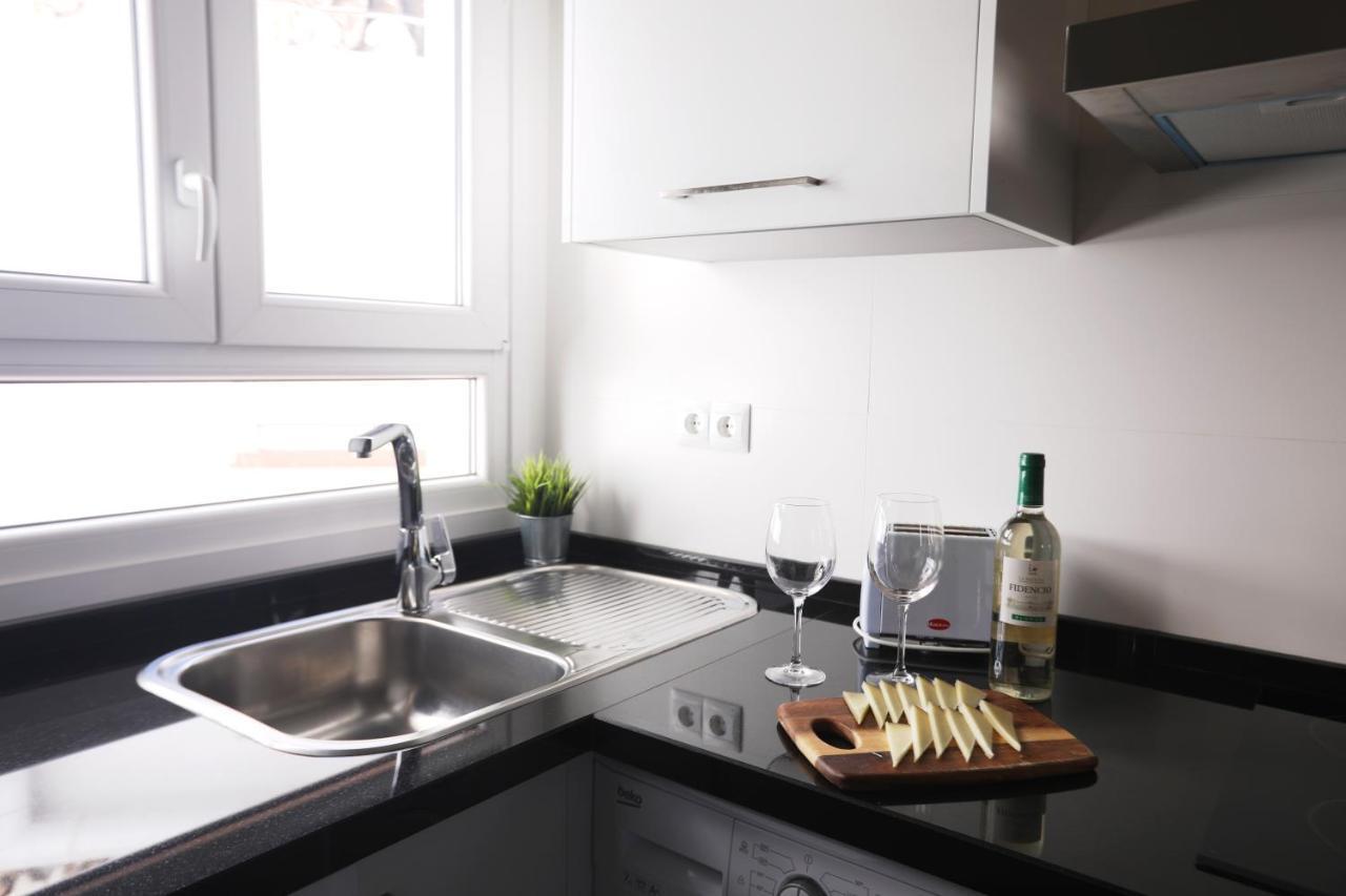 Apartamento Mar De Alboran Malaga Bagian luar foto