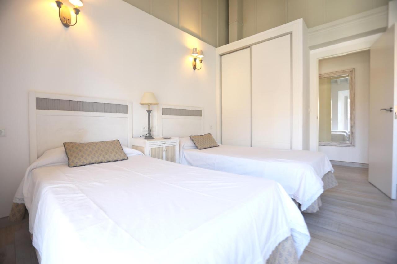 Apartamento Mar De Alboran Malaga Bagian luar foto