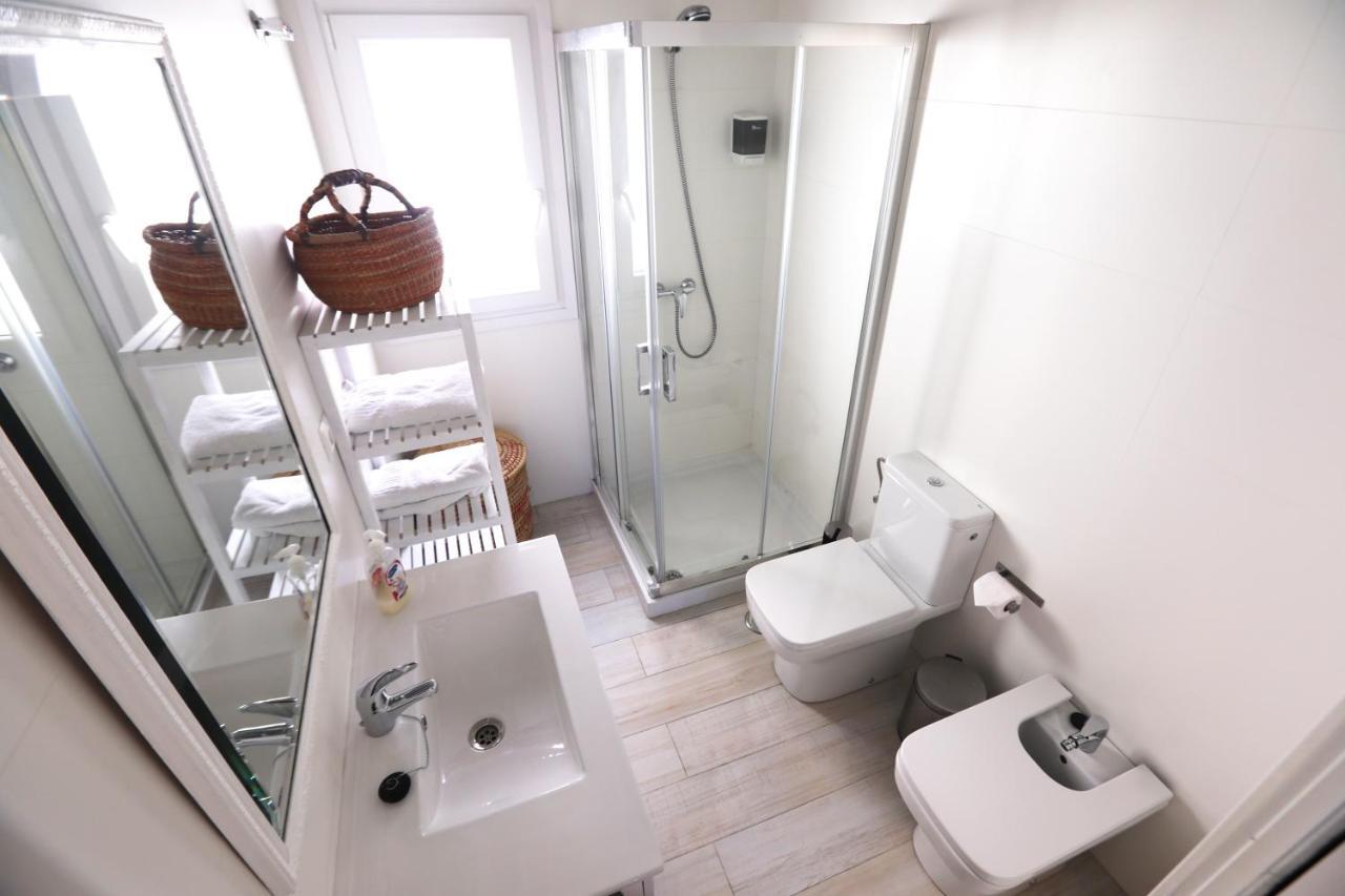 Apartamento Mar De Alboran Malaga Bagian luar foto